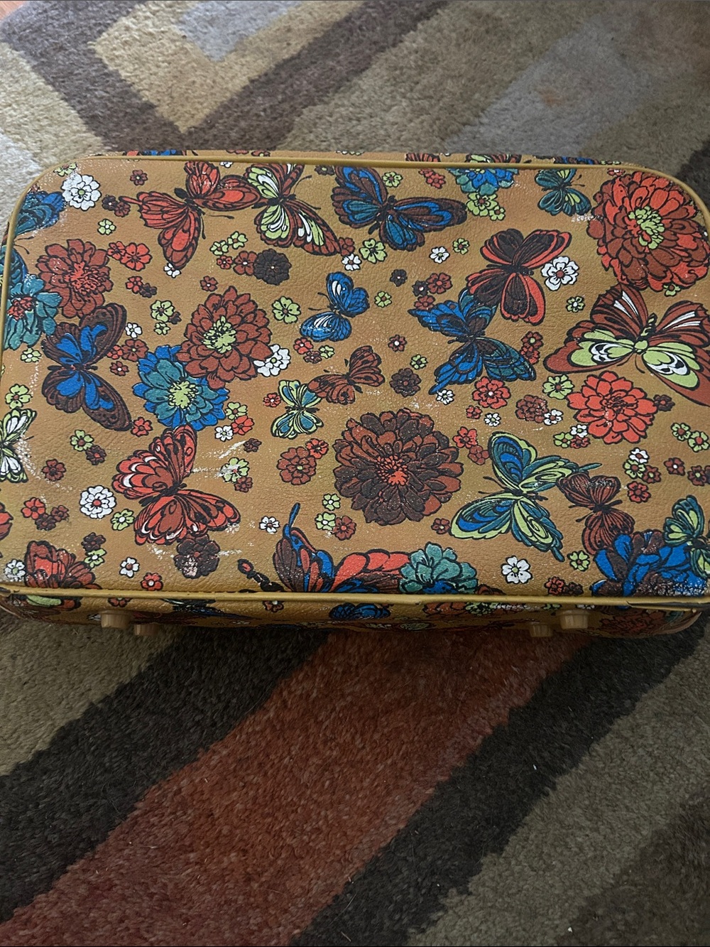 Vintage Women’s Floral Butterfly suitcase in Mustard Yellow